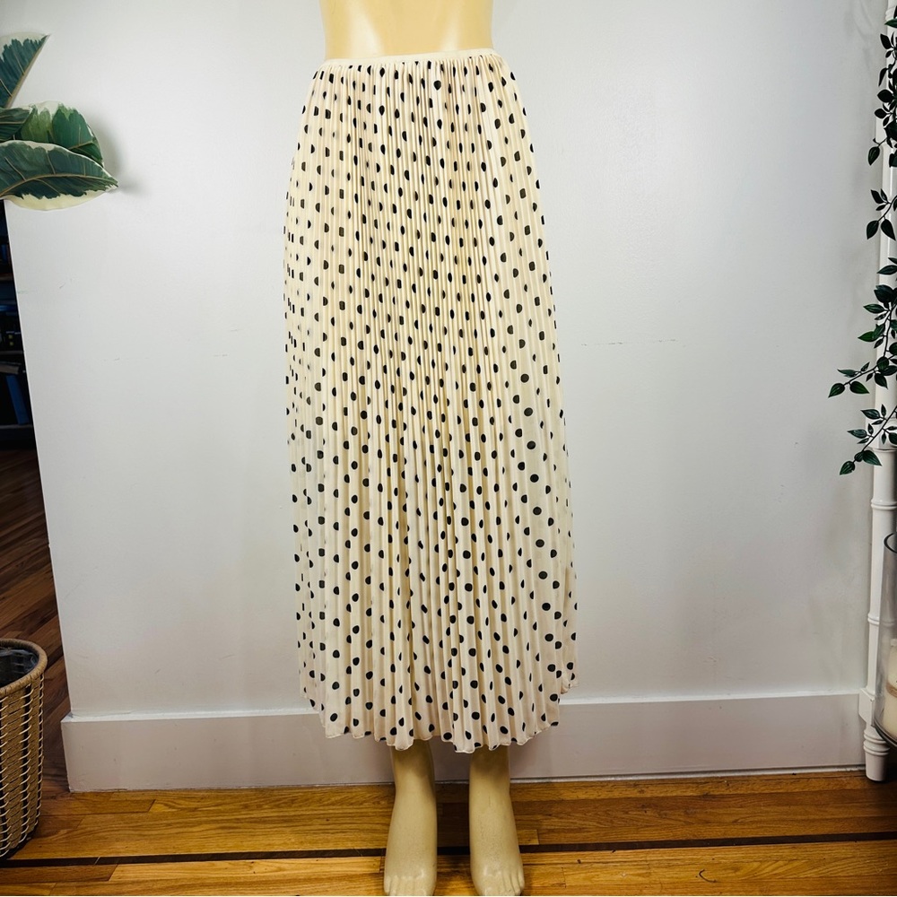 H&M Pleated Chiffon Polka Dot Pull On Skirt Sz M Cream Maxi Midi